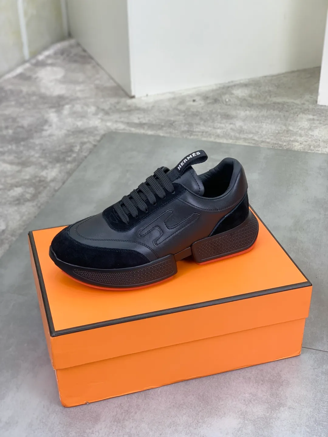 Men's shoes 💰P460 new style [HERMES] Hermès - High-end quality original order - Upper: 🔝 Napa calfskin, sewn brand 'H' totem - Inner: water-dyed cowhide - Outsole: ultra-light TPU foam; molded outsole - Ultra-high quality control·Fine workmanship: highlighted (high-end·luxury·grade) -Size: 38-44 (45 can be customized)·